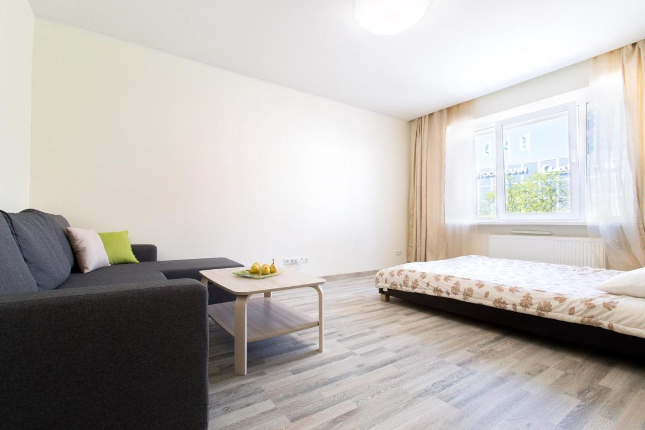 Sunny Apartment Near Bus Station Tallinn Exterior photo