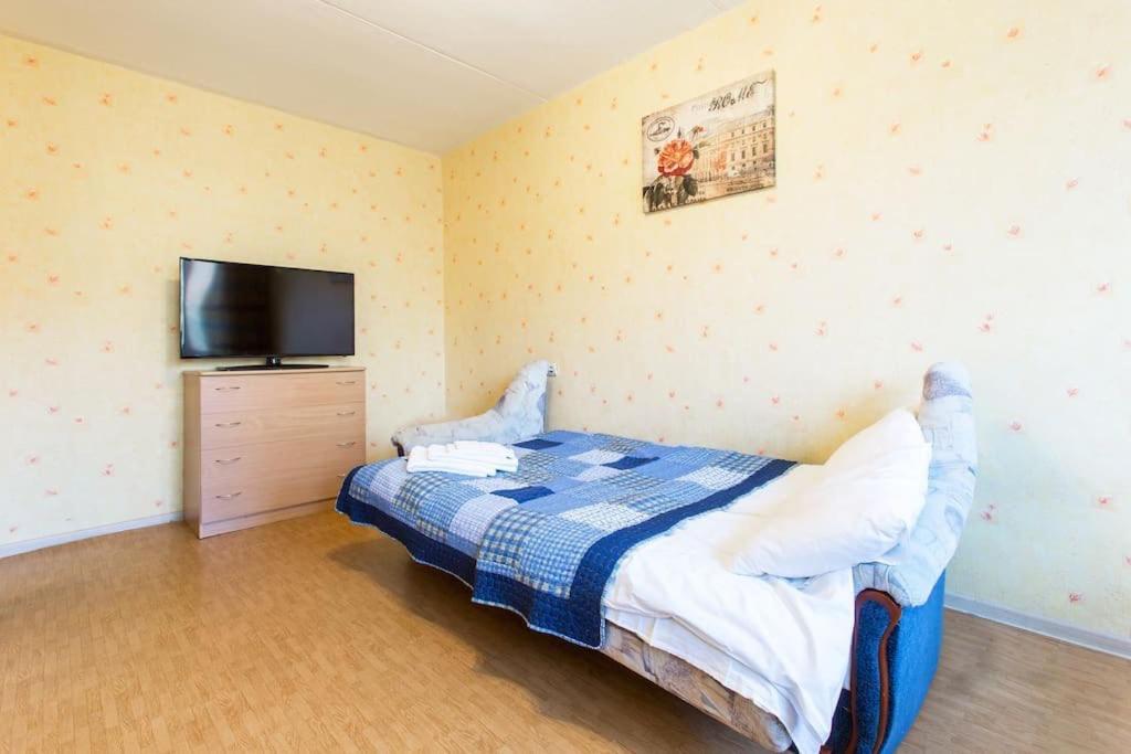Sunny Apartment Near Bus Station Tallinn Exterior photo